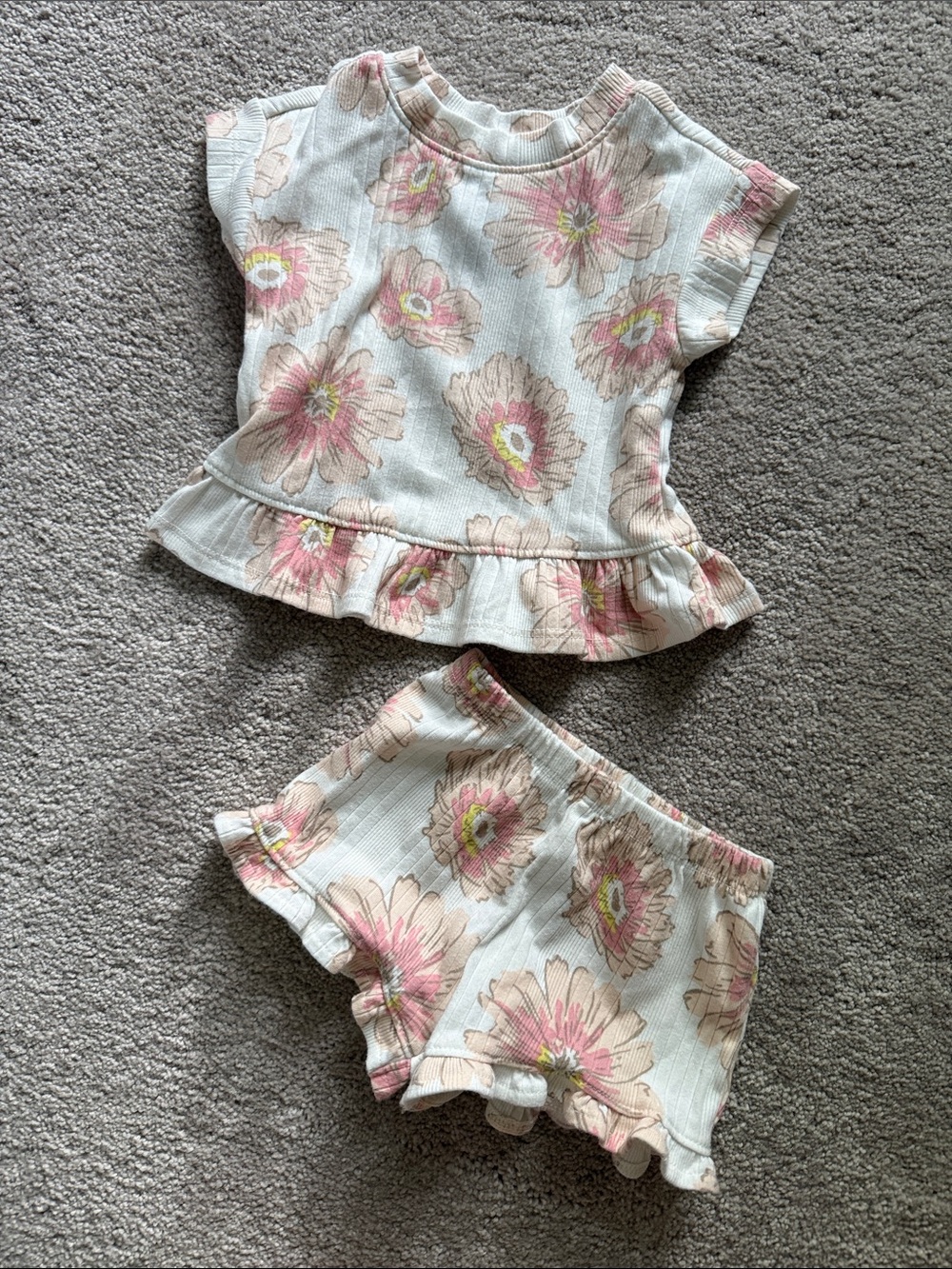 Floral Ruffle Two-Piece Set for Infant - Pink/Beige